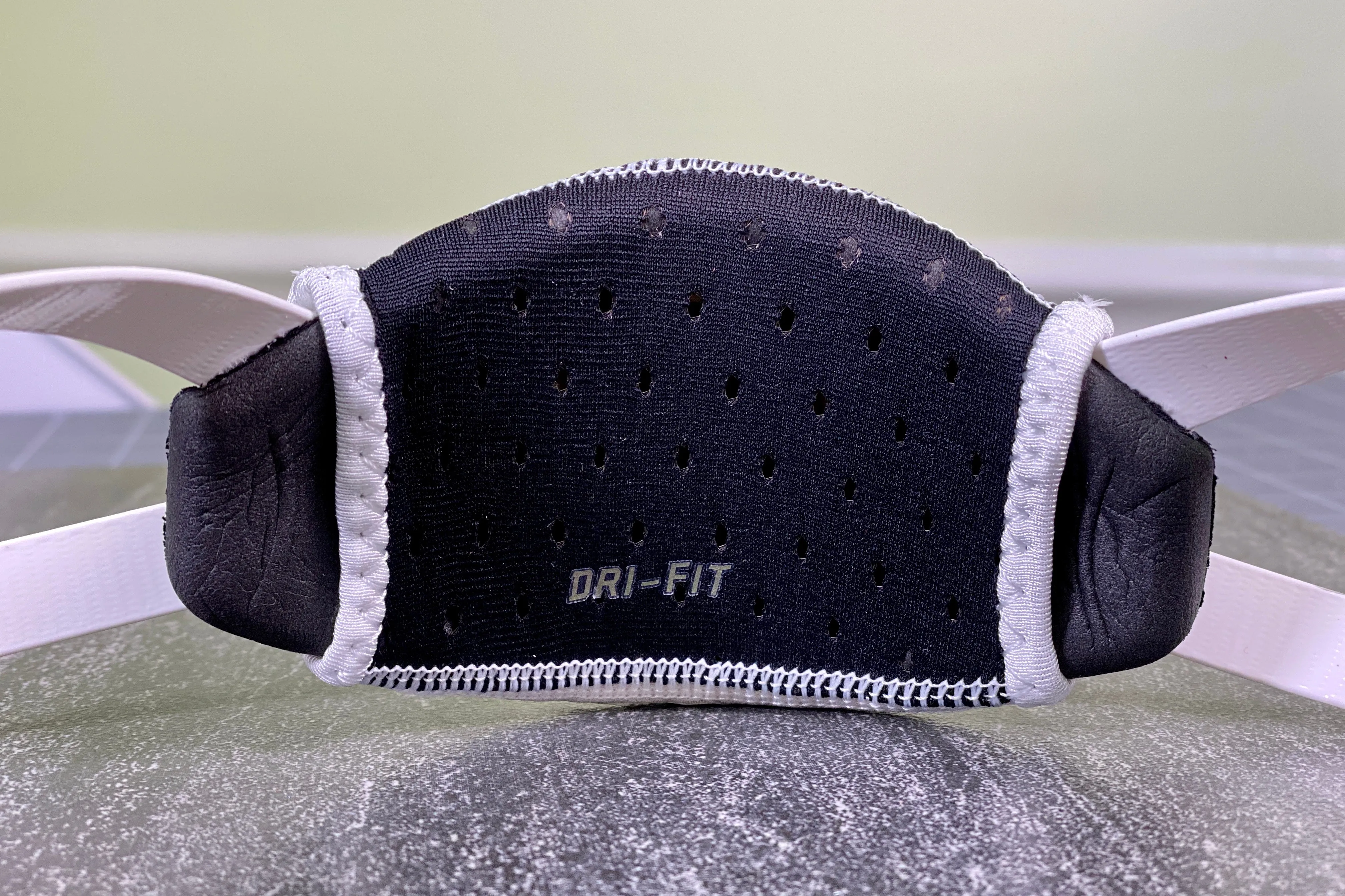 Nike Chin Shield 3.0